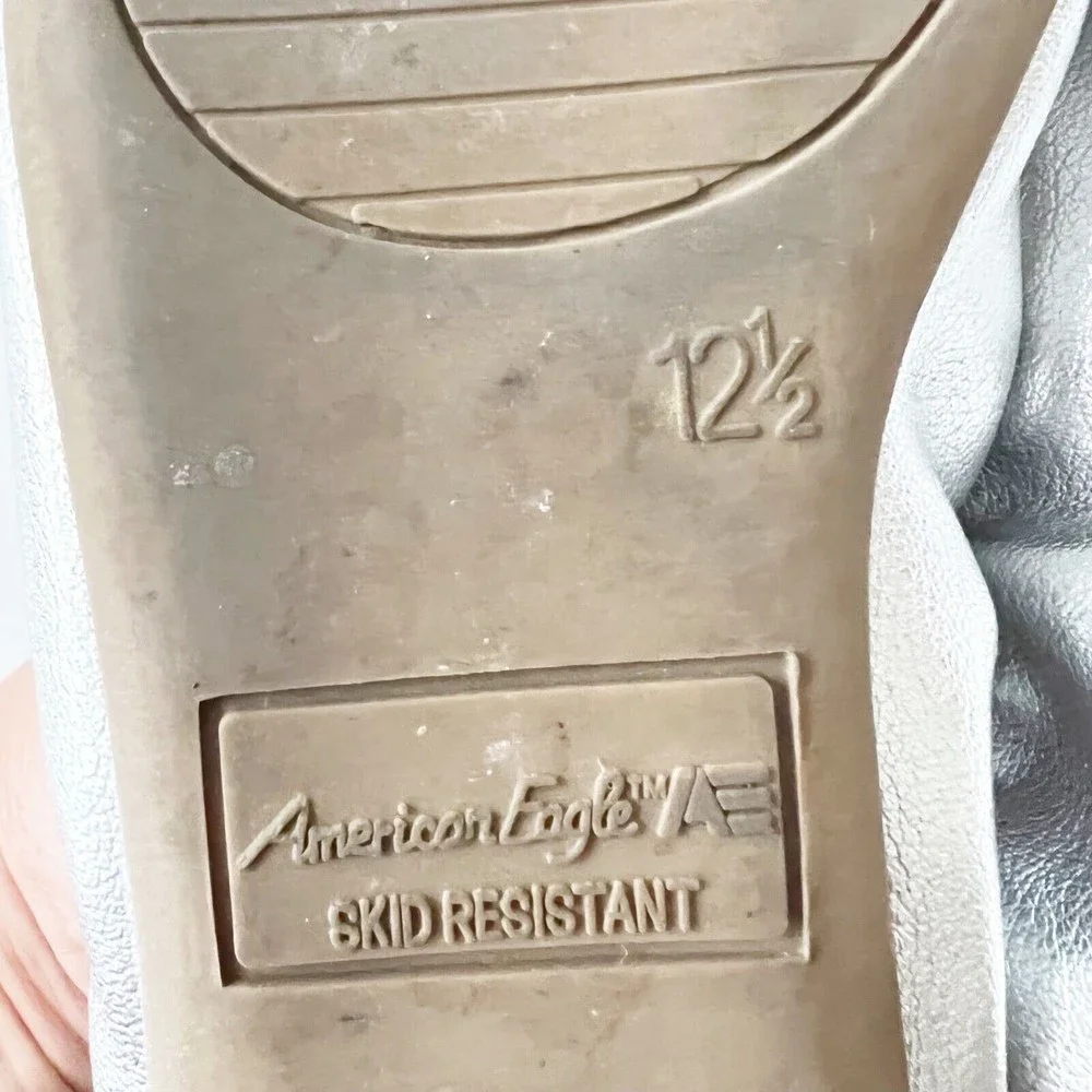 American Eagle Little Girls Ballet Flats Silver Metallic Bow Size 12.5 Worn Once